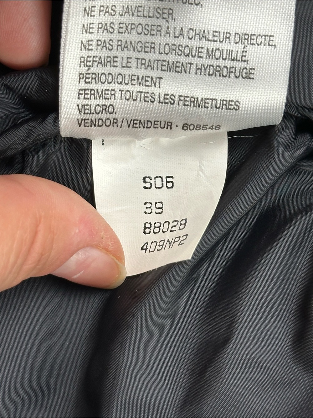 VINTAGE The North Face 1996 Retro Nuptse Vest, 700-Fill Goose Down - Women Large - Picture 4 of 14